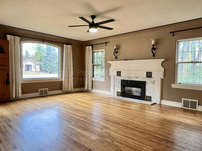 Building Photo - 401 Cheyenne Blvd