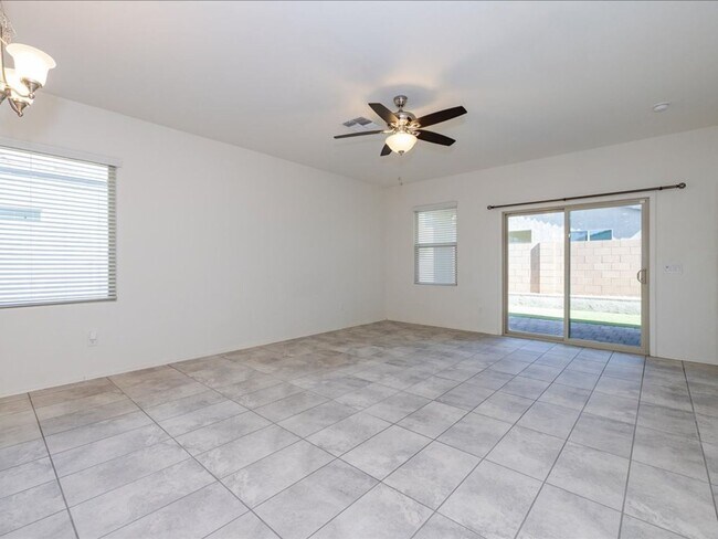 Building Photo - Modern Comfort Meets Community Living – 3 Bed, 2 Bath Beauty with Resort-Style Amenities!