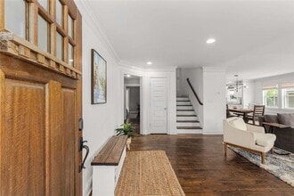 Building Photo - 1134 Knott St SE