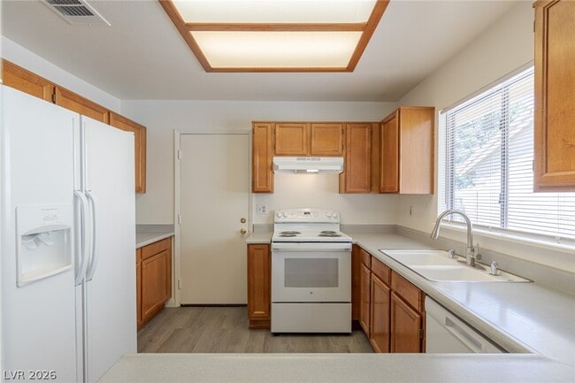 Building Photo - 2803 Mirage Rd