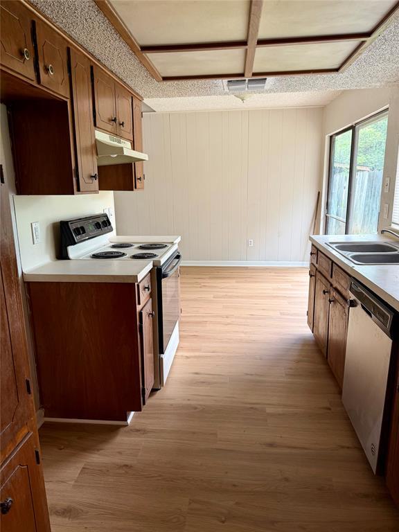 Building Photo - 610 Chisholm Valley Dr