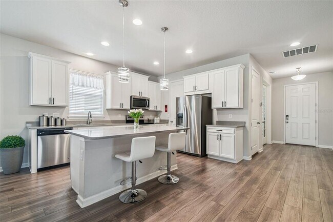 Building Photo - 11514 Cedar Valley Dr
