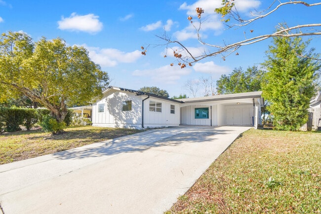 Building Photo - 189 Deltona Blvd