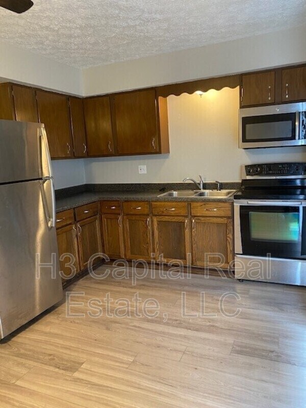 Building Photo - 1409 Poplar St