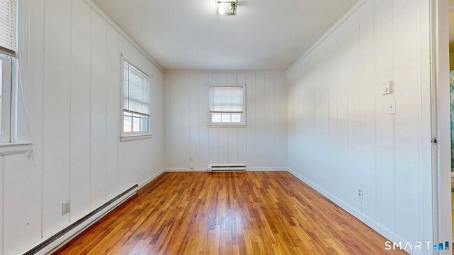 Building Photo - 107 Chestnut St