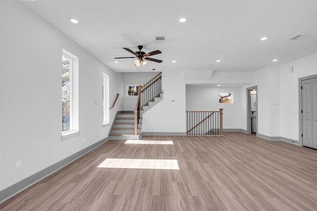 Building Photo - 5303 Kindred Gdn Ln