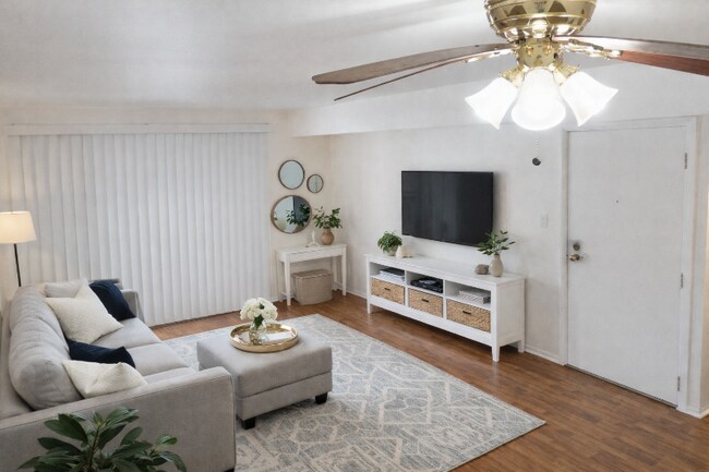 Building Photo - 1331 E Ports O Call Dr