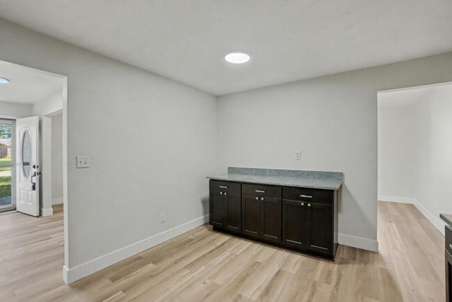 Building Photo - 7882 Lockport Blvd