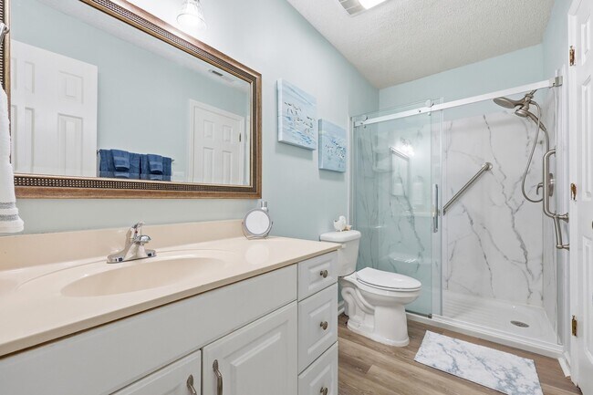 Building Photo - 4363 Spa Dr