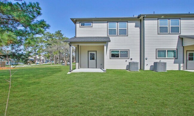Building Photo - 12907 Andromeda Ct