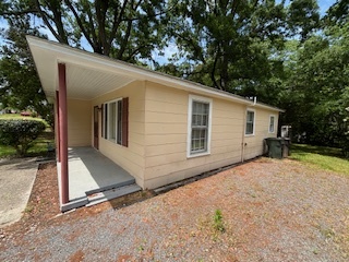 Building Photo - 217 Dotson St