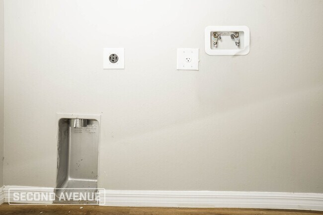 Building Photo - 159 Kirby