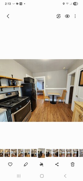 Building Photo - 236 Woodbine Ave