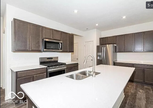 Building Photo - 13508 Dewpoint Ln