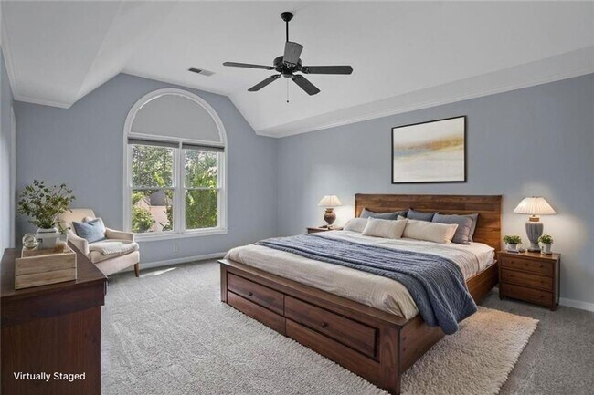 Building Photo - Beautifully Renovated 5-Bedroom, 4-Bath Home on Full Finished Basement!