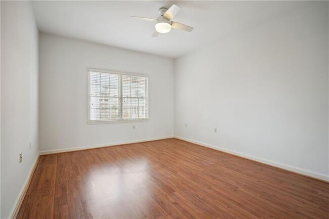 Building Photo - 3675 Peachtree Rd NE