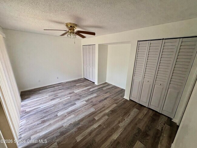 Building Photo - 8789 Live Oak Ct