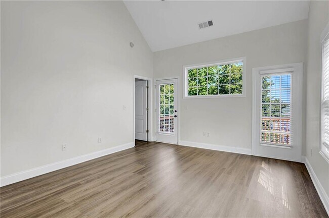 Building Photo - 324 General Wheeler Dr