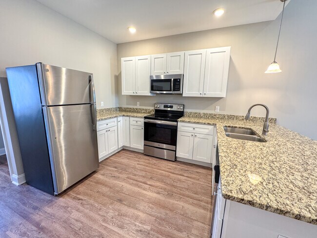 Building Photo - 104 Way Bill Cir