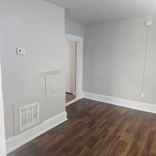 Building Photo - Auburn (186)