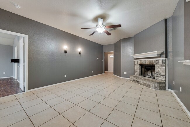 Building Photo - 116 Kensington Ct