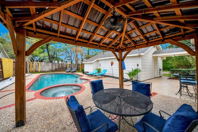 Building Photo - 15126 Trailside Dr