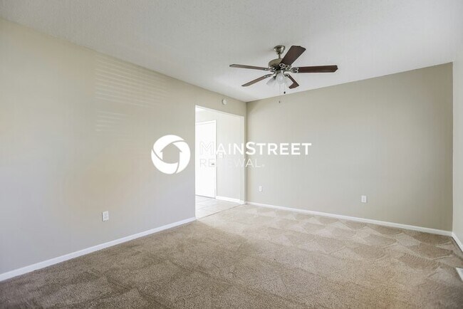 Building Photo - 3 Bedroom Pet-Friendly Home in Pleasant Hi...