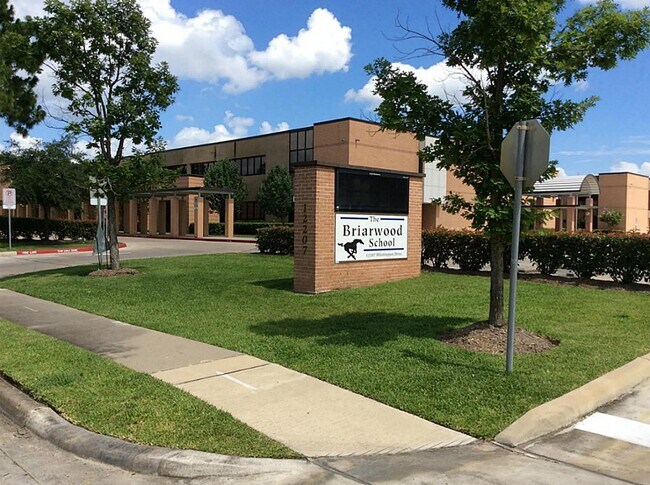 Building Photo - 12214 Whittington Dr