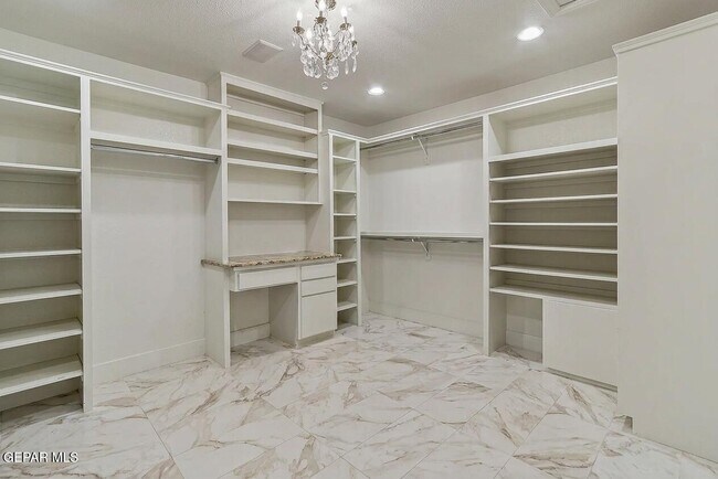 Building Photo - 6528 Calle Placido Dr