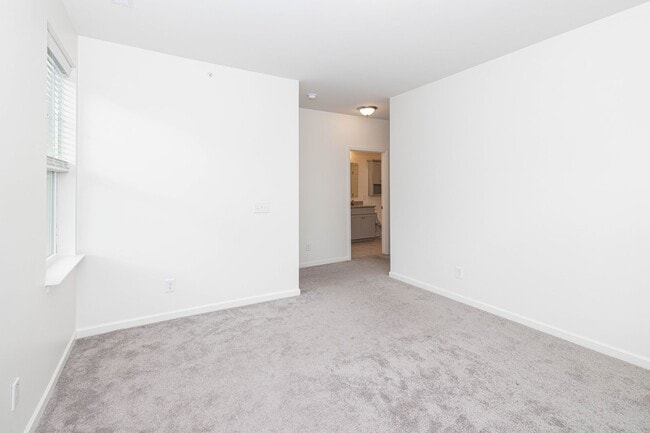 Building Photo - BEAUTIFUL 3BD 2.5 BTH Apartment home RAINTREE - Ballantyne Commons Pkwy - MOVE IN SPECIAL