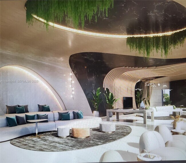 Building Photo - 700 NE 24th St