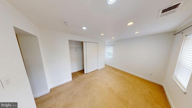 Building Photo - 1326 E Susquehanna Ave