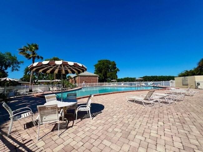 Building Photo - 2X2.5 -MOVE IN NOW! NEW LVP FLOORING ON 1ST FLOOR! NEW CARPET ON 2ND FLOOR! WATER VIEWS! CALL TOD...