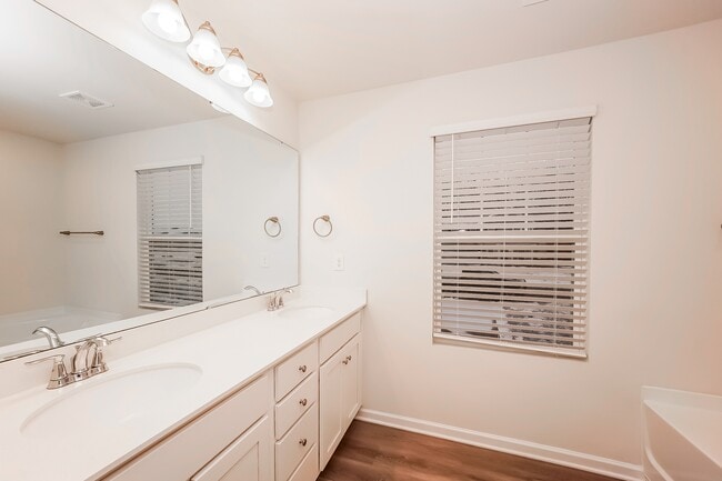 Building Photo - 146 Pumice Dr