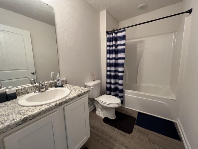 Building Photo - 3242 Chapelwood Dr