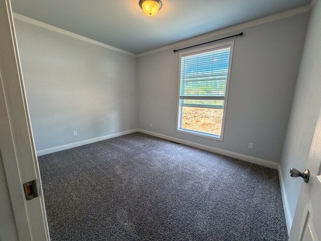 Building Photo - 13734 Ferguson Dr