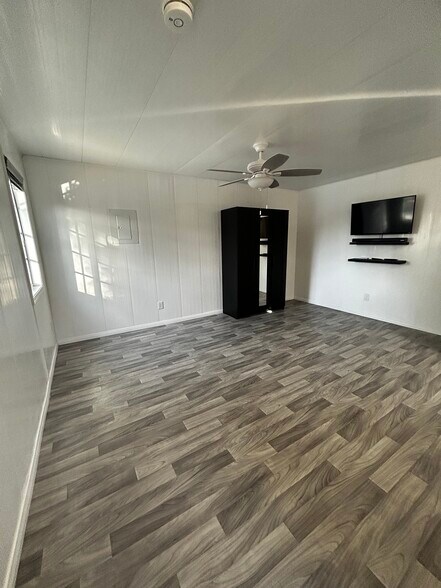 Building Photo - 30161 Westbrook Dr