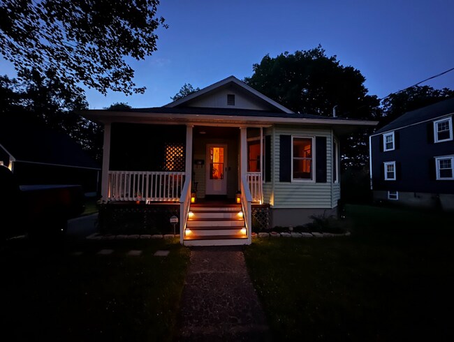 Building Photo - 47 Water St