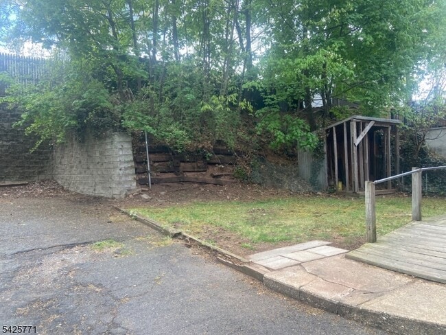 Building Photo - 1116 St Louis Ave