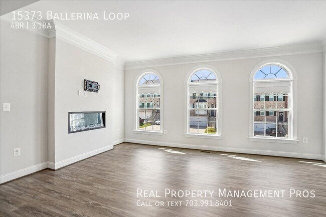 Building Photo - 15373 Ballerina Lp