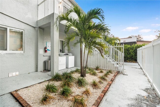 Building Photo - 268 NW 34th St