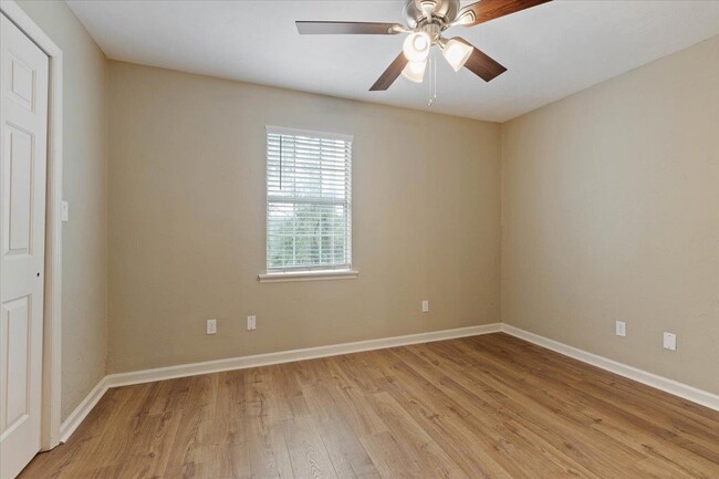 Building Photo - 1573 Jacks Dr
