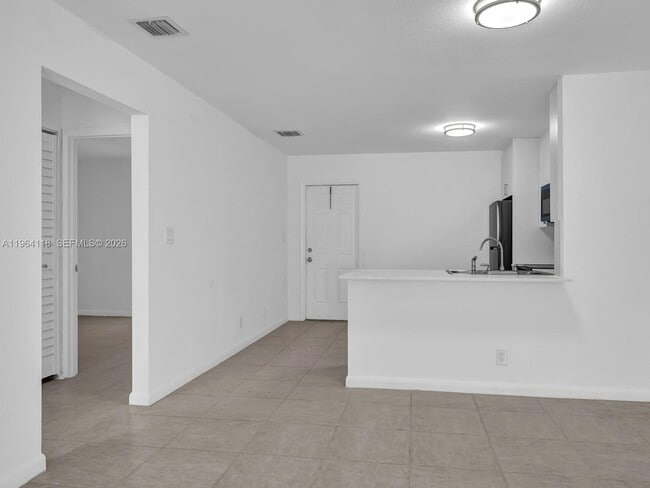 Building Photo - 241 NW 40th St