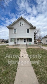 Building Photo - 4602 St Paul Ave
