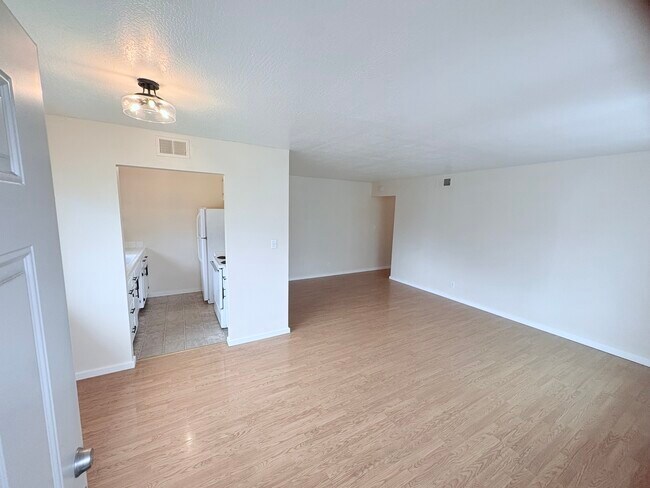 Building Photo - 6529 Greenback Ln