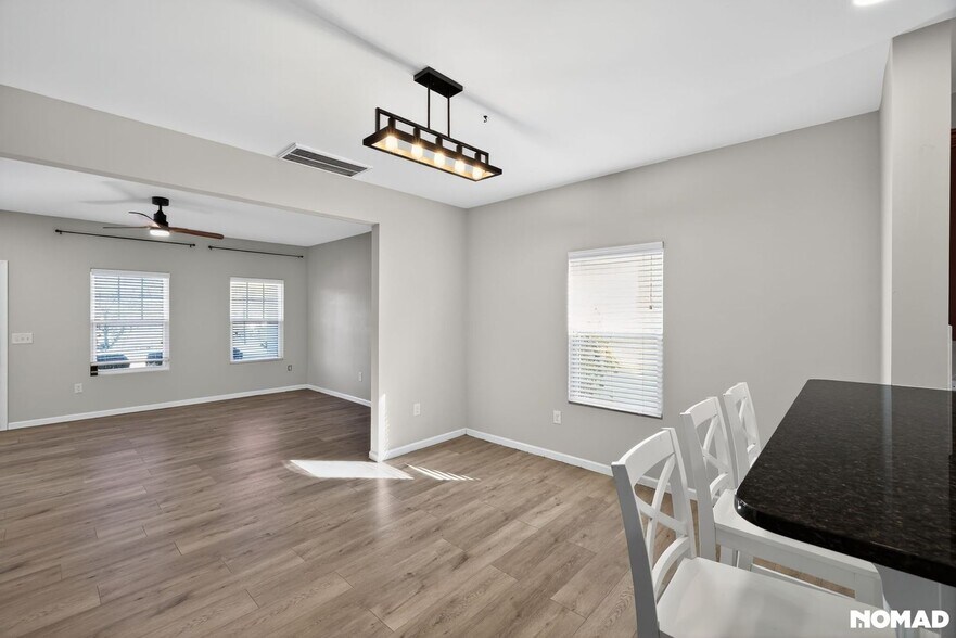 Building Photo - 2321 Autumn Mist Dr