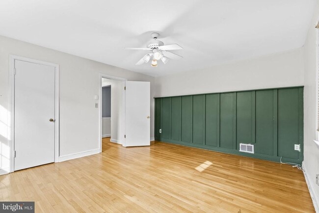 Building Photo - 4 Franklin Ave