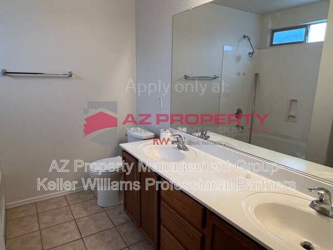 Building Photo - 17863 W Calavar Rd