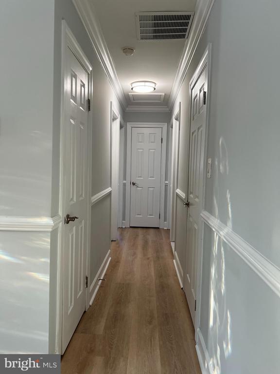 Building Photo - 7925 Ashboro Dr