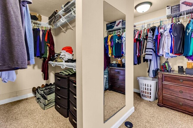 Building Photo - 4558 Hermosa Rd